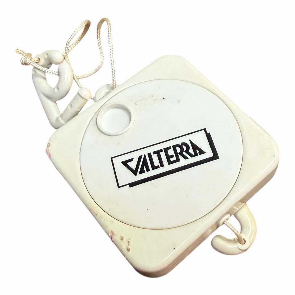 Valterra Portable Retractable‎ Clothes Line RV